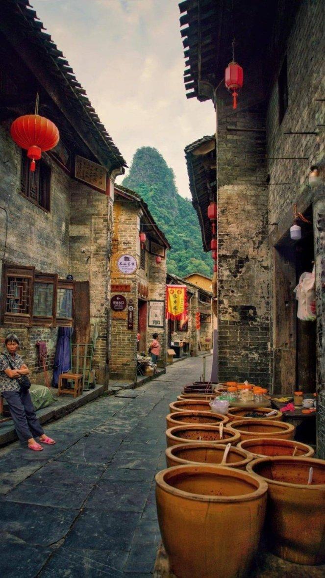 什么是为了处理国家内外重大事务和关系而向公众发表的讲话